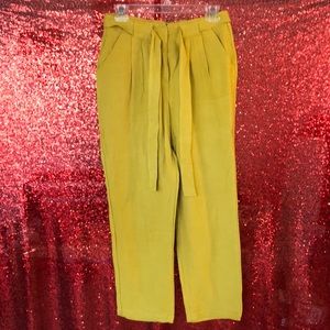 Mustard cropped pants